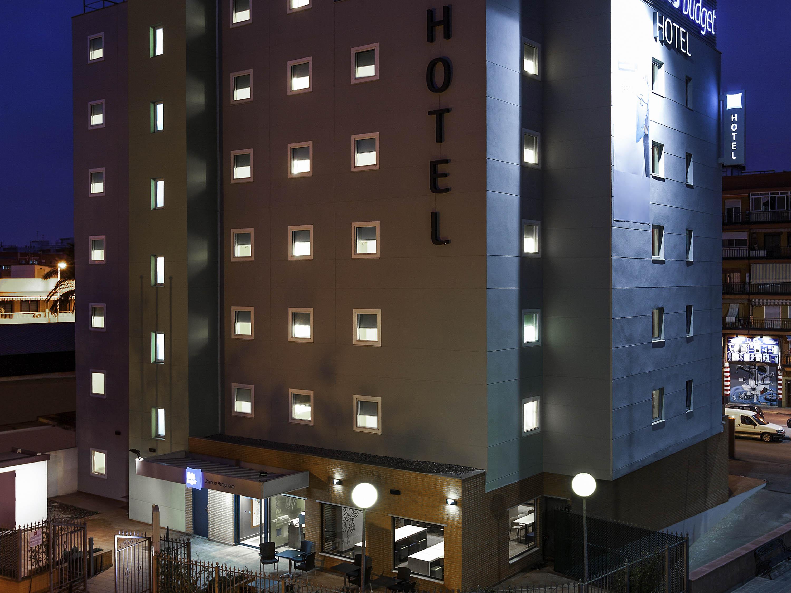 Ibis Budget Valencia Aeropuerto Manises Exterior photo